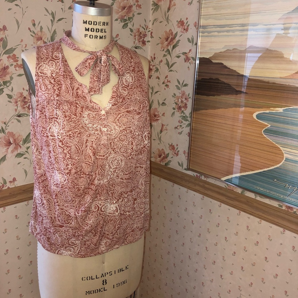 💕Sale💕 LOFT Tank Top Small - Picture 1 of 2
